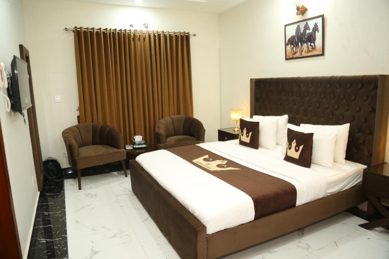 Bed and Breakfast Grand Royal Исламабад Экстерьер фото